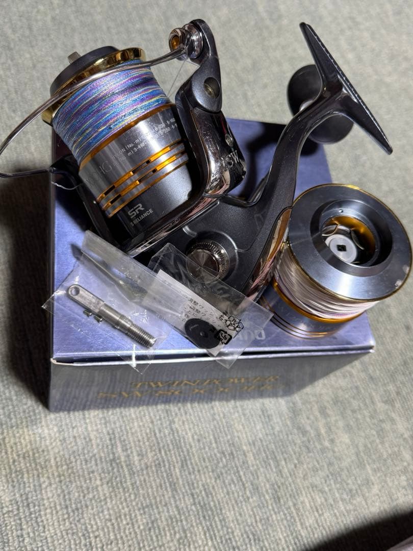 ツインパワーSW8000HG 12000HGスプール付き ノブ付き