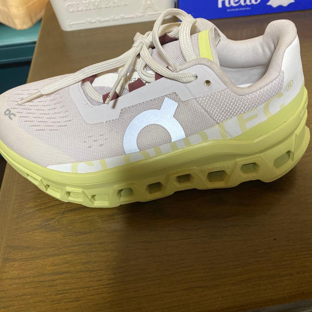 On Cloud monster クラウドモンスター　23.5cm