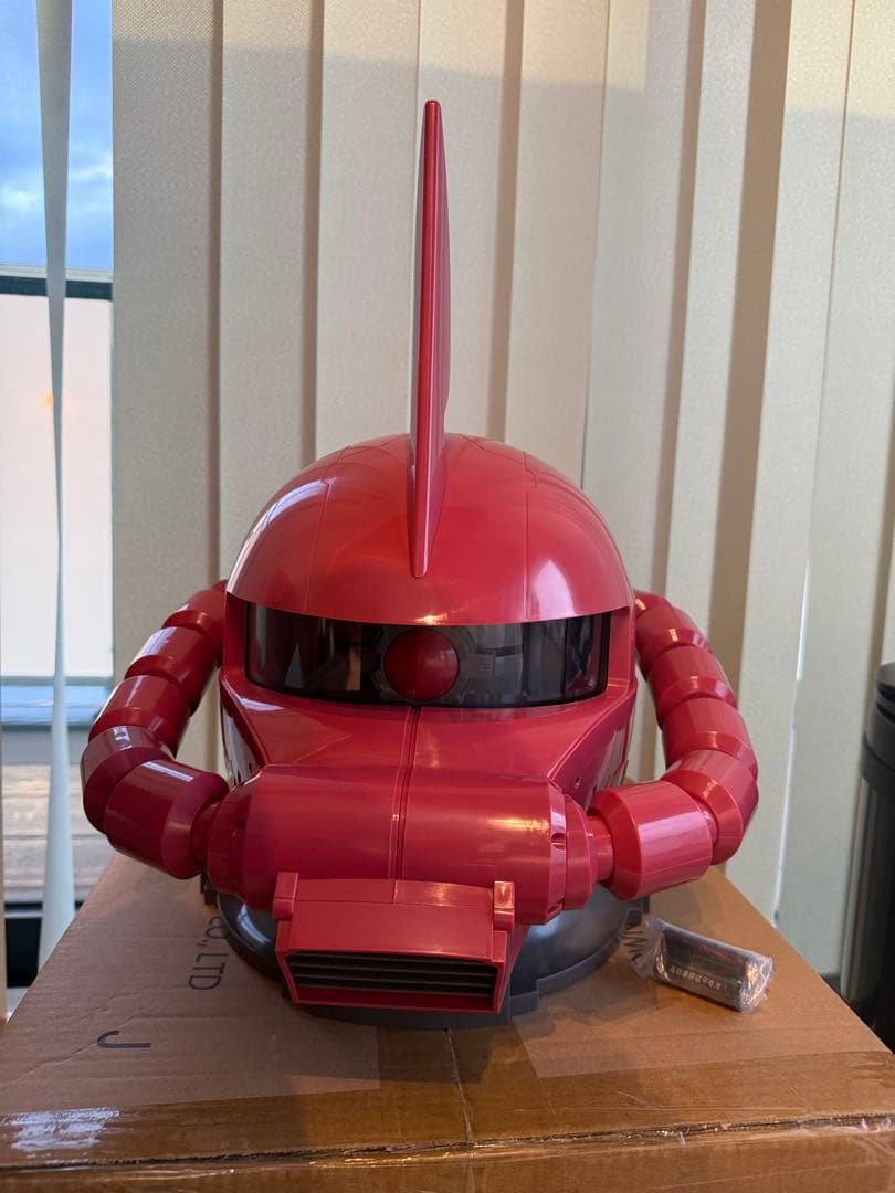 オンデーズ　コラボ　ガンダム　ザク　ヘッド　ケース　メガネ入れ