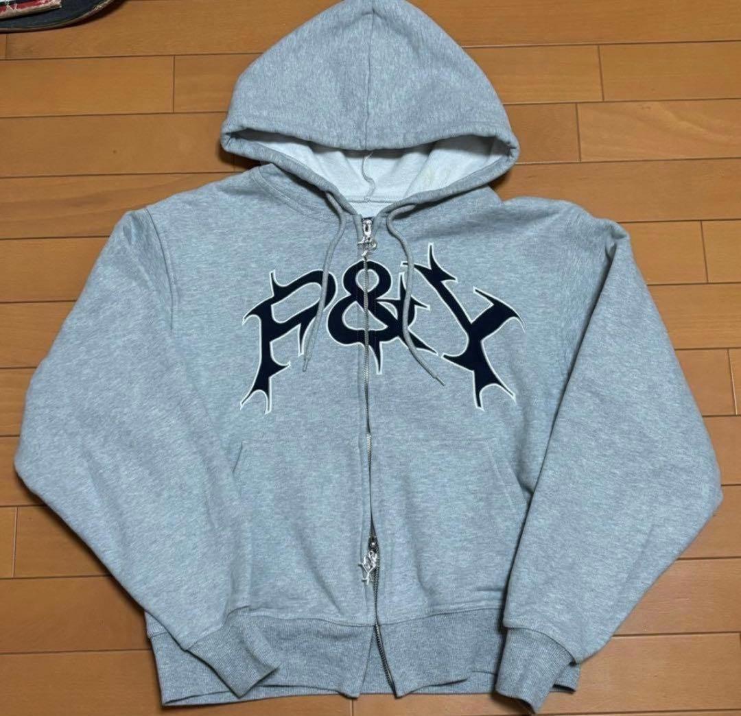 punkandyo グレー 名東】【FENDI】フェンディ ピーカブー アイシーユー スモール