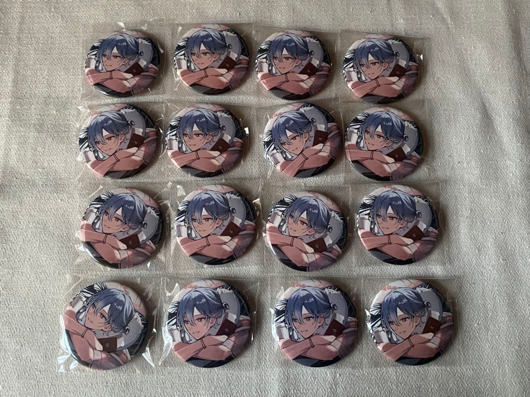 18TRIP エイトリ 蜂乃屋凪 缶バッジ - メルカリ