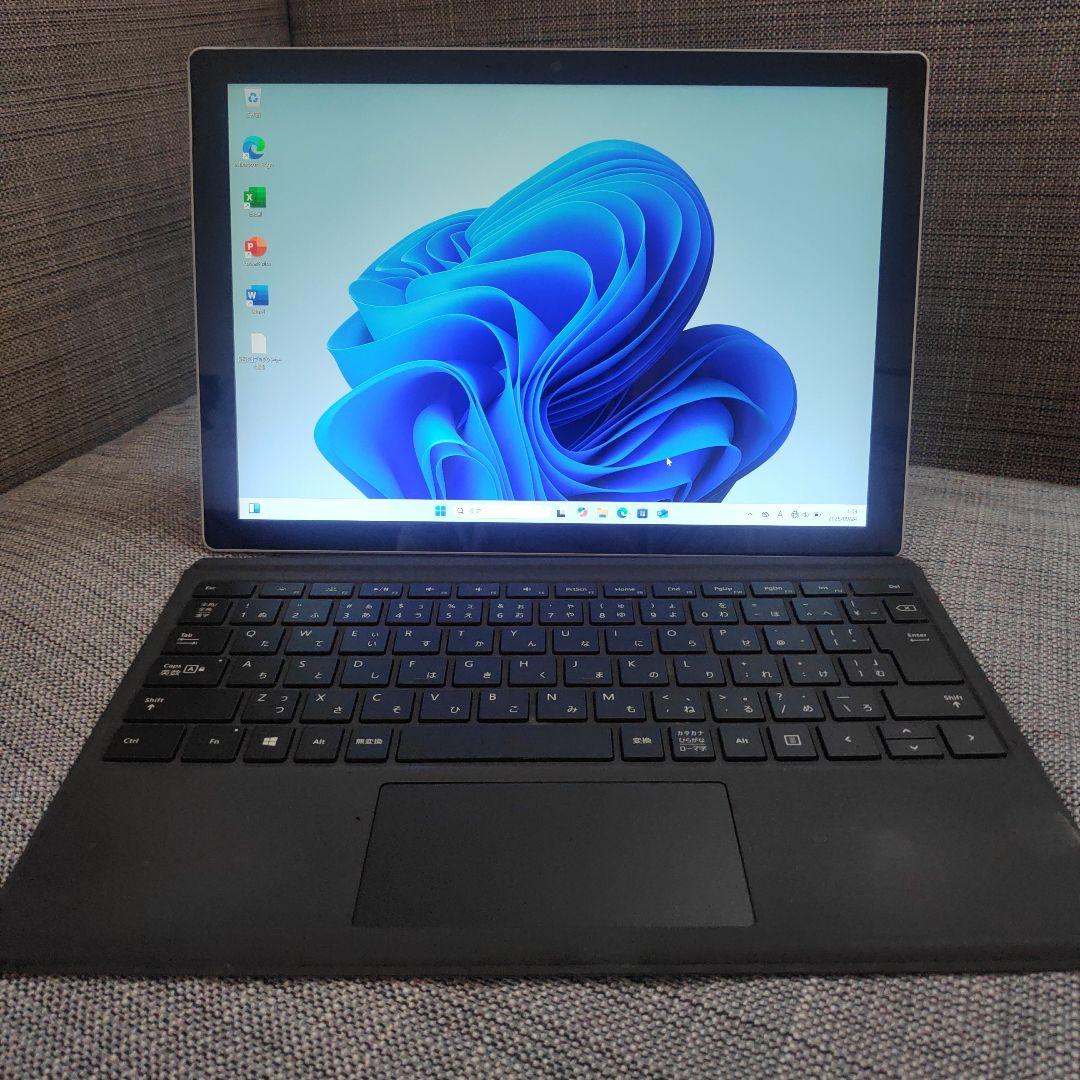 《Surface Pro7》Core i5／メモリ8GB／SSD256GB
