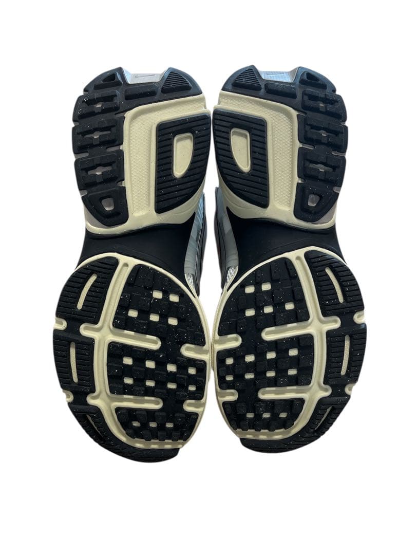 （美品）NIKE ナイキV2K RUN 25.5cm