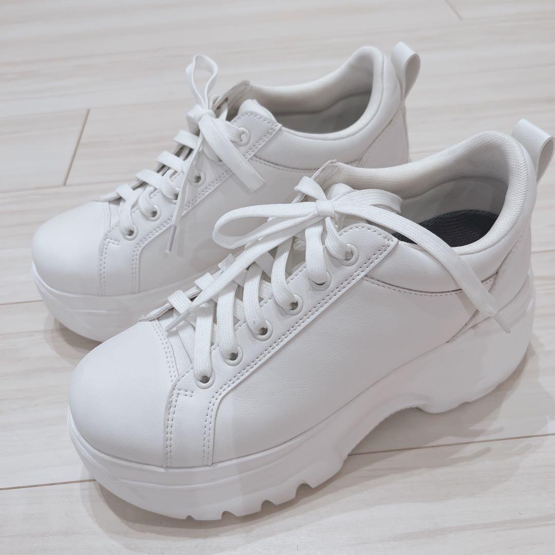 鈴木亜美 厚底スニーカー白 美品Lサイズ - メルカリ