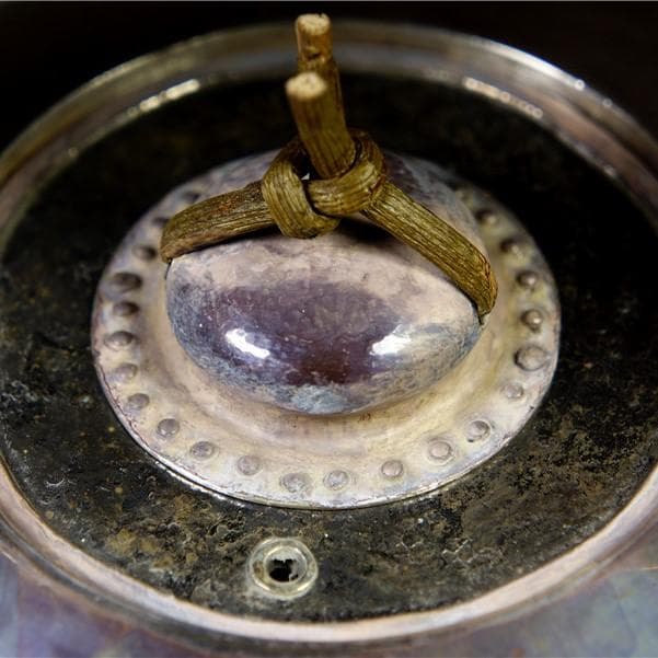 純銀製 三木造 槌目砲口 虹色 平寶珠形湯沸 箱付 銀瓶 煎茶道具 純銀