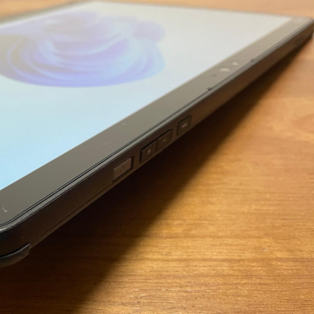 大画面13.3インチ 軽量で使いやすい富士通タブレット Corei5 カメラ