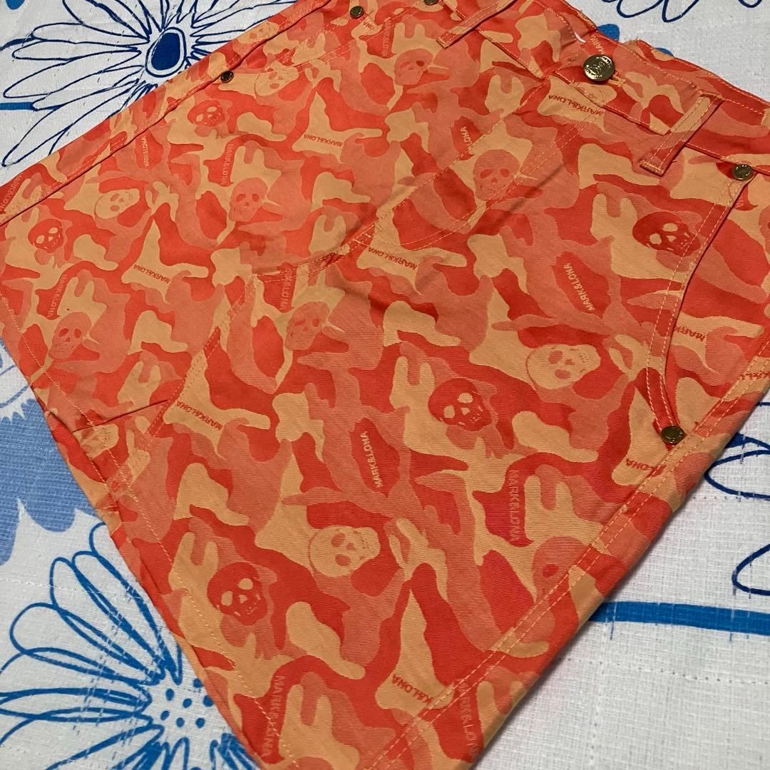 希少】 MARK&LONA ストレッチスカート ロゴ 総柄 スカル 赤 M