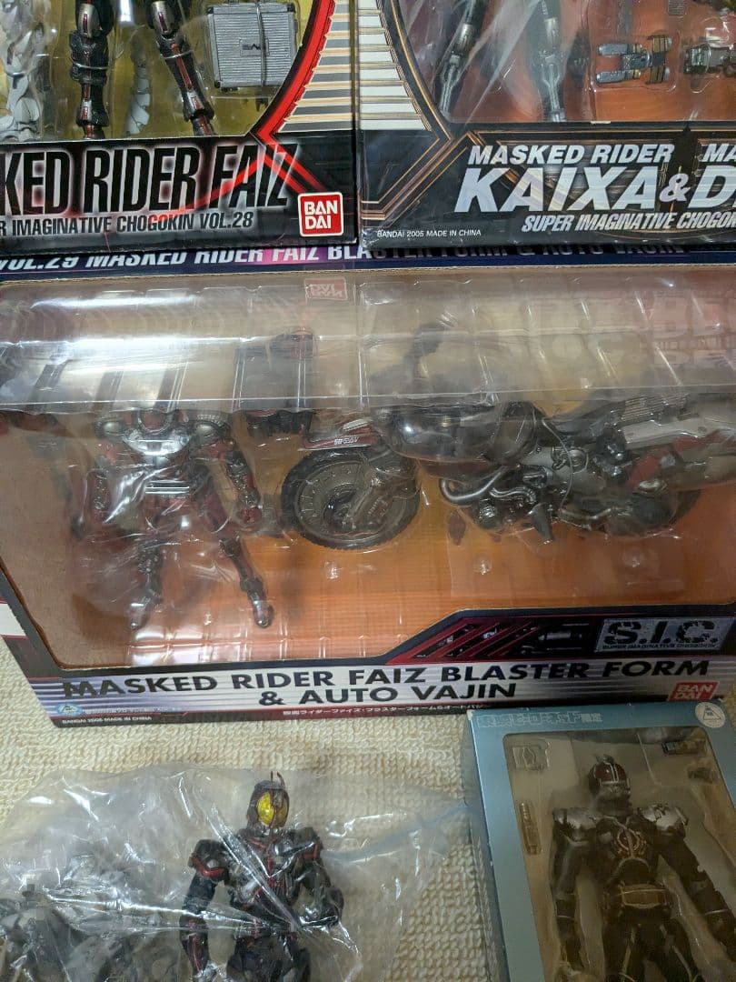 日*4様 S.I.C. 仮面ライダー4体セット　他　まとめ