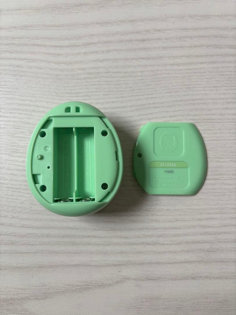 たまごっち4u+プラス　ライムグリーン