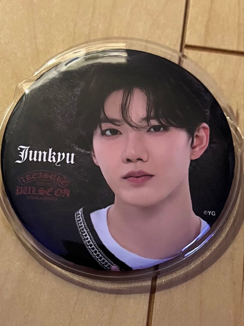 TREASURE ジュンギュ 缶バッジ - メルカリ