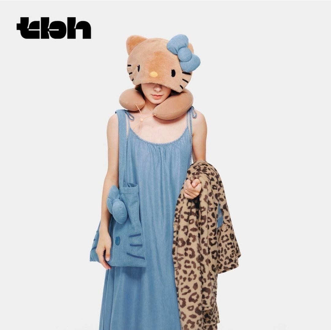 新品 公式正規品 海外限定ハローキティ x TBH ネックピロー - メルカリ