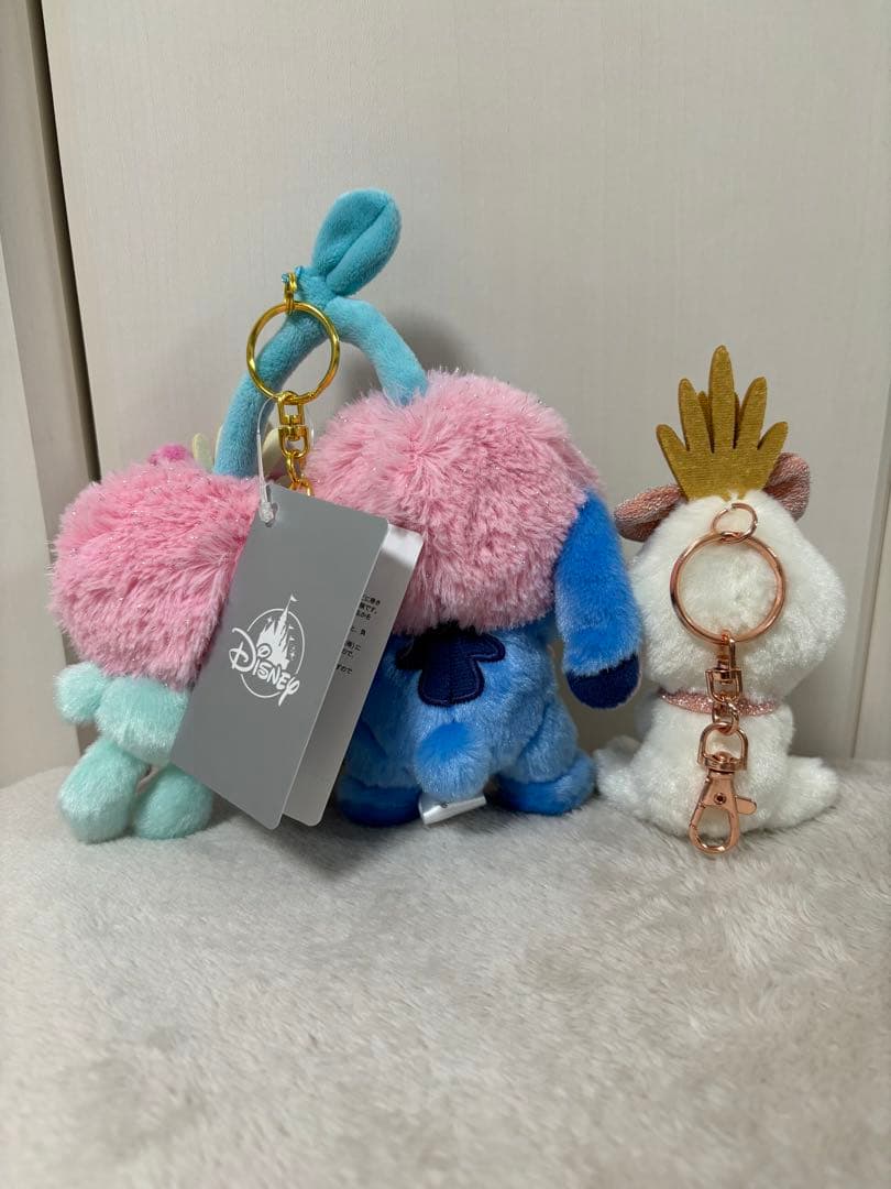 ディズニーストア スティッチ スクランプ キーホルダー - メルカリ