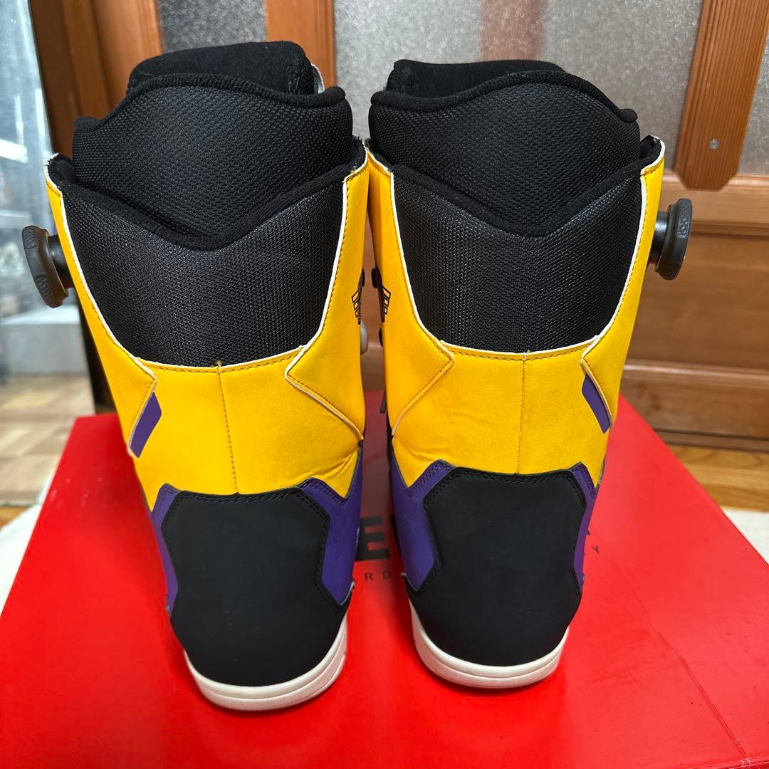 DEELUXE スノボブーツD.N.A. 27.5cm 22-23モデル　箱付き