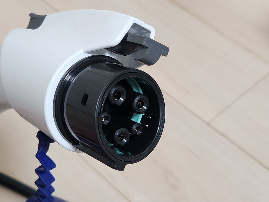 NISSAN 純正EV充電ケーブル 3kW 200V 7.5m