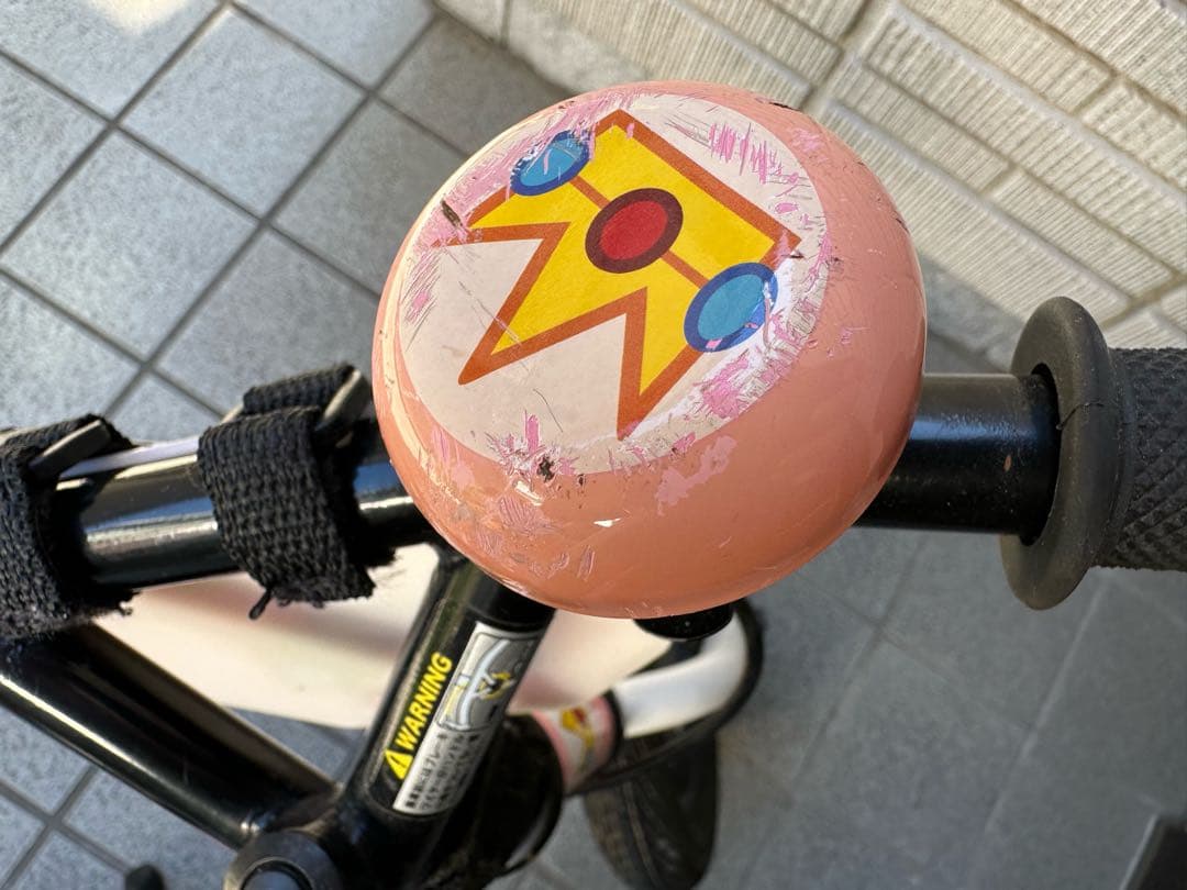キッカーアバンス マリオカート ピーチ姫 バランスバイク ストライダー