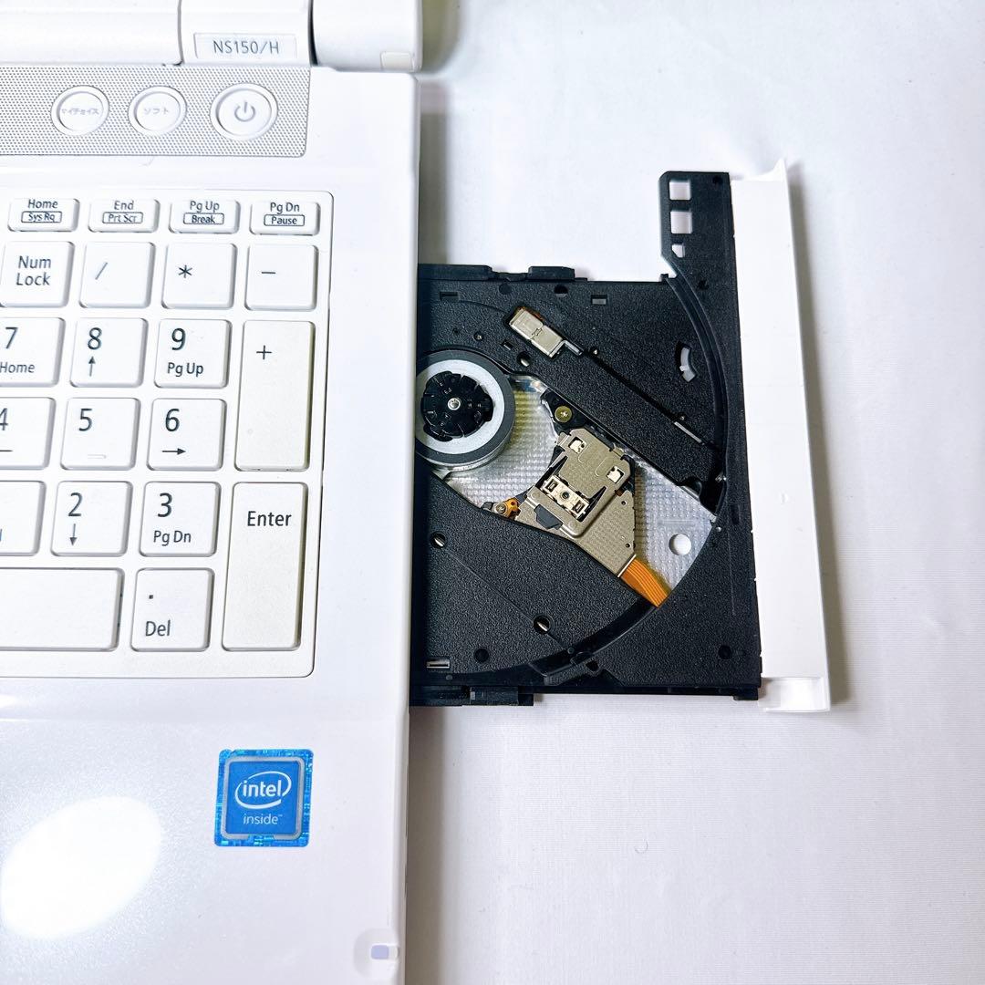 薄型ホワイトが可愛い❤️大人気カラー❤️Windows11❤️設定済み