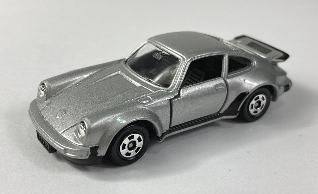 極美品・希少☆日本製 トミカ F1 PORSCHE ポルシェ 930 ターボ