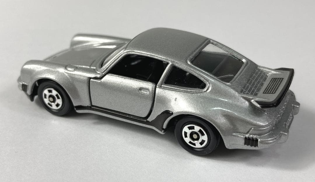 極美品・希少☆日本製 トミカ F1 PORSCHE ポルシェ 930 ターボ