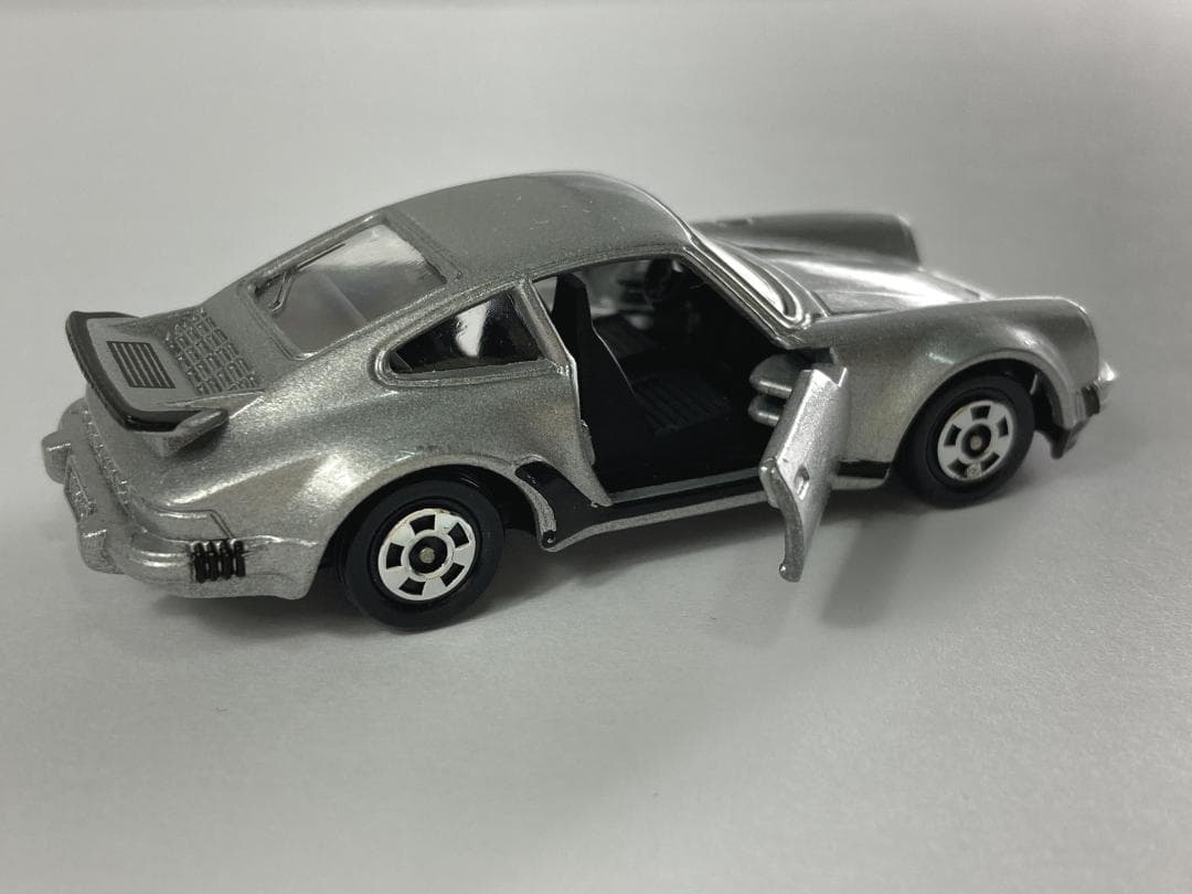 極美品・希少☆日本製 トミカ F1 PORSCHE ポルシェ 930 ターボ