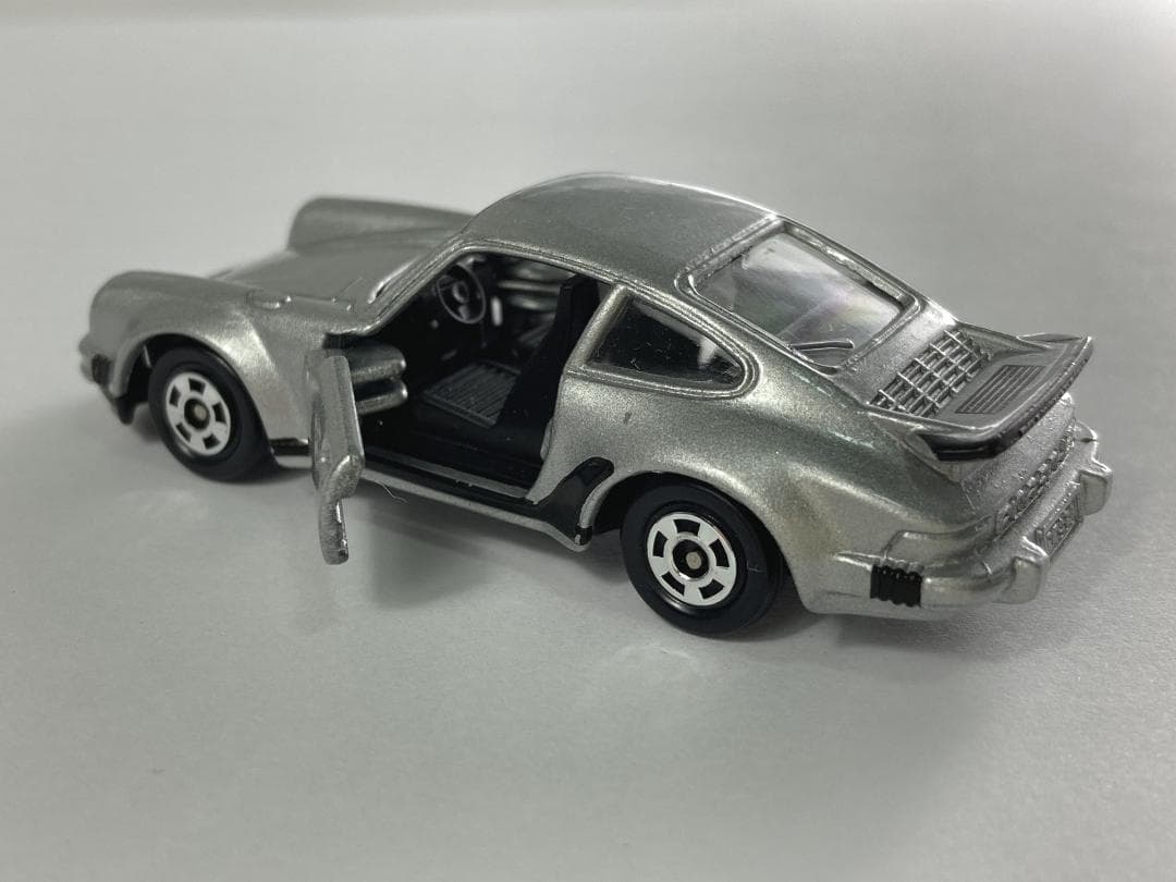 極美品・希少☆日本製 トミカ F1 PORSCHE ポルシェ 930 ターボ