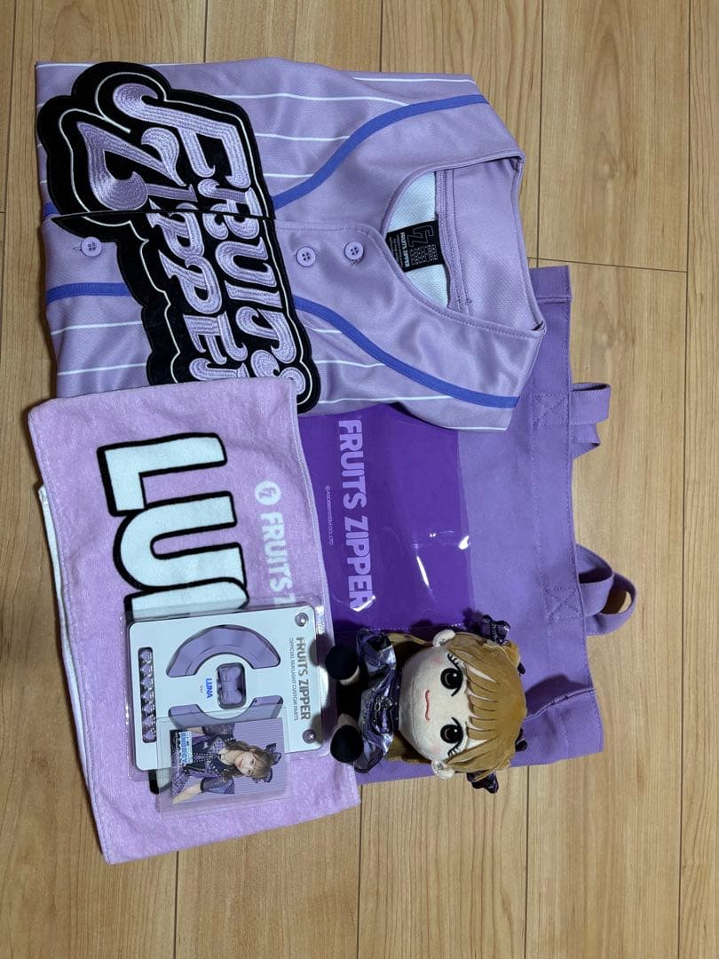 仲川瑠夏　ユニフォームを含むグッズ10点まとめ売り