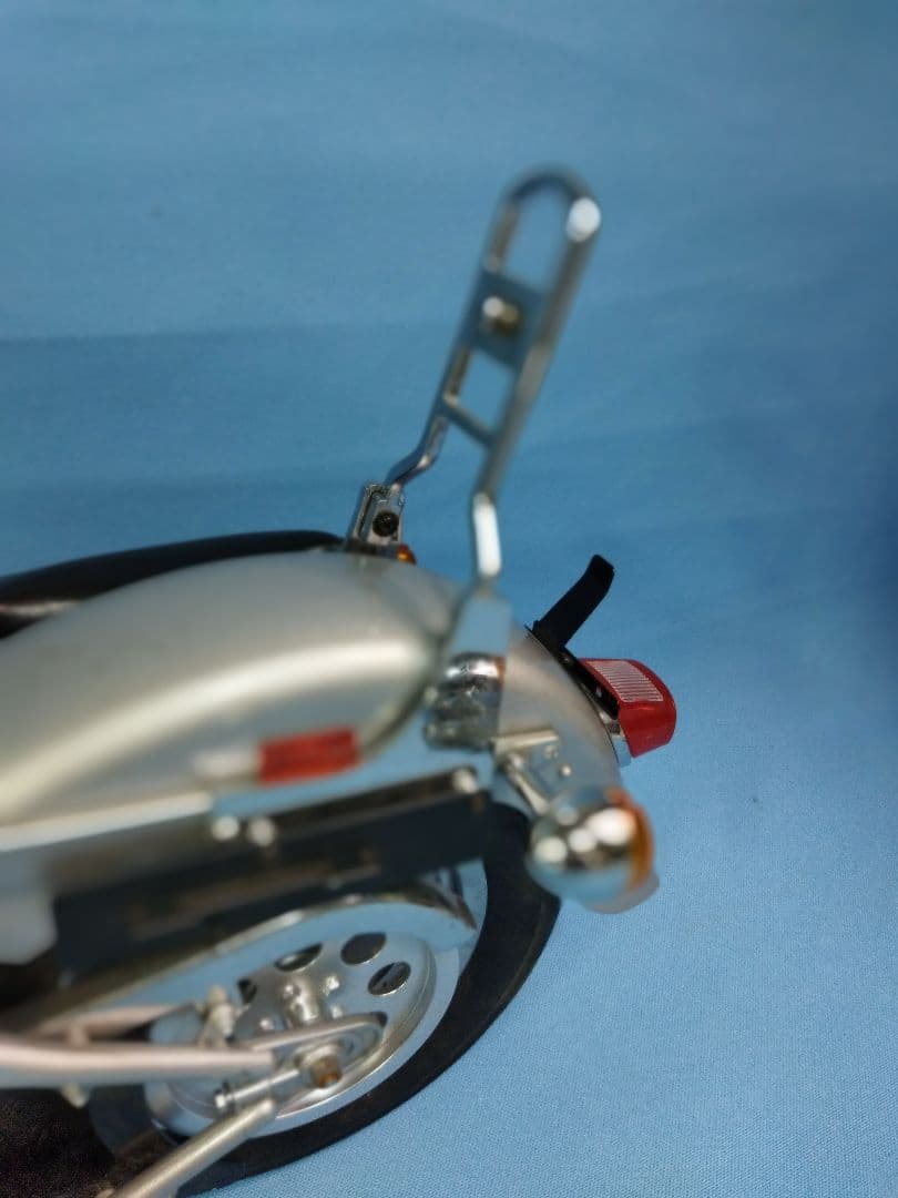 ハーレーダビッドソン　シルバーオートバイク　クラシックスタイル 置物インテリア