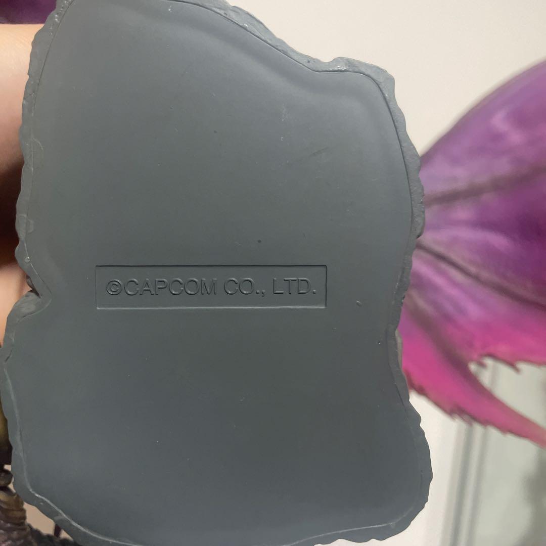 モンスターハンター　モンハン 爵銀龍 メル・ゼナ　フィギュア