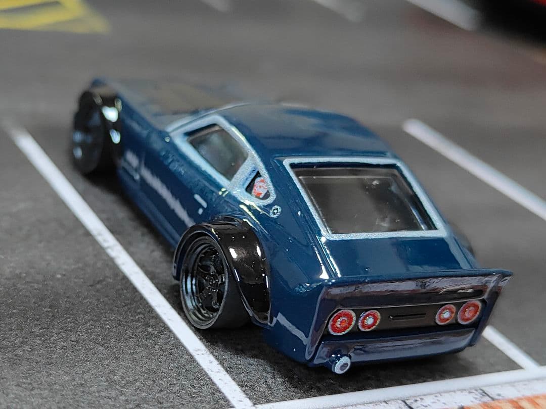 ホットウィールカスタム 日産 フェアレディZ 湾岸ミッドナイト深リム