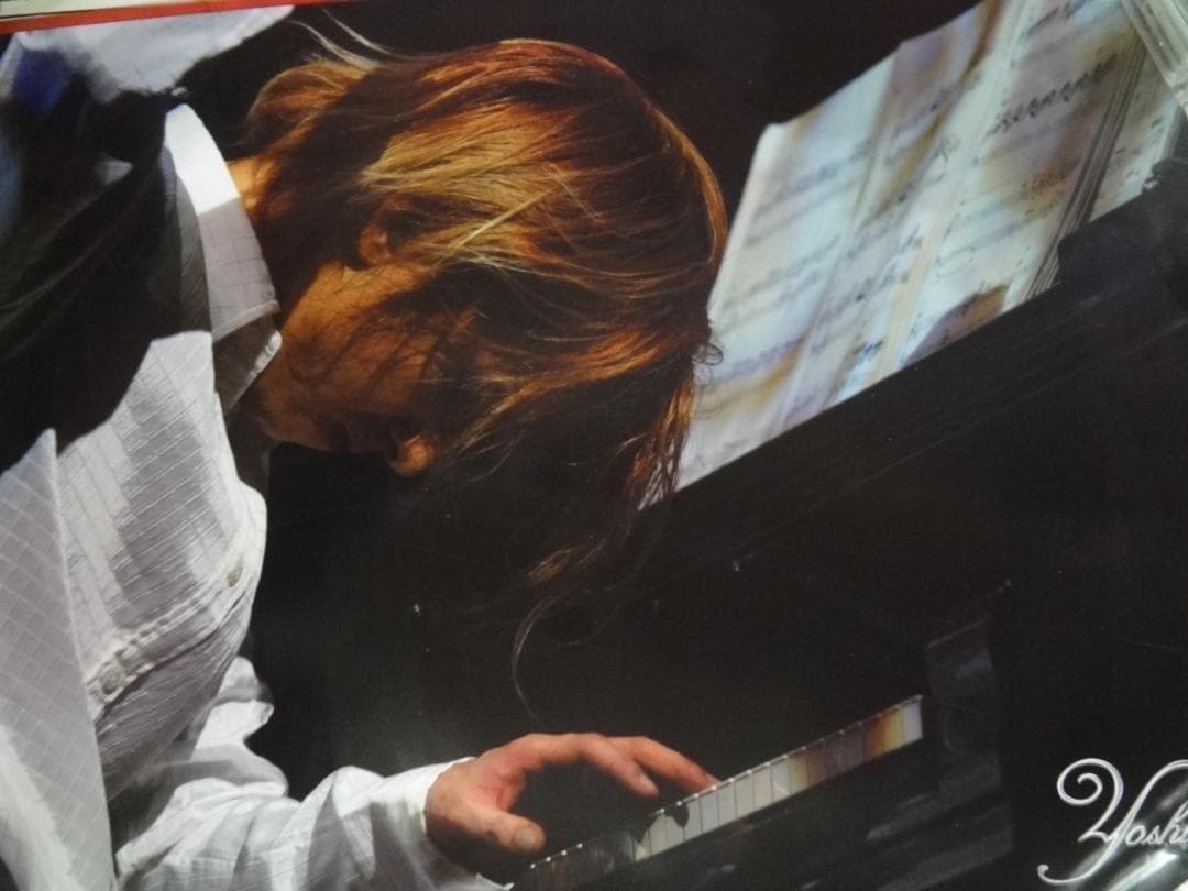 YOSHIKI             オリジナルポスター Amazon.co.jp: X JAPAN 公式グッズ ポスター YOSHIKI ヨシキ 無敵 A1版