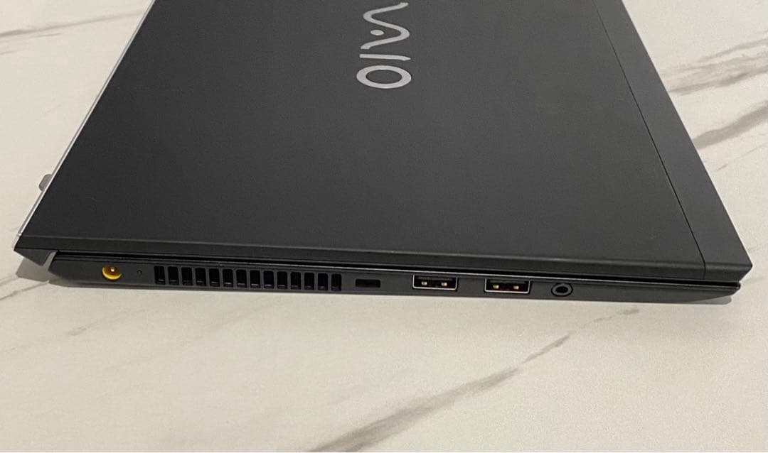 Sony Vaio VJPG11C11N i7-8550U 8GB 256GB
