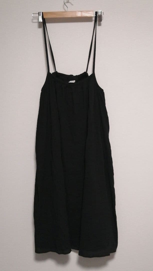 URBAN RESEARCH DOORS ブラックキャミワンピース - メルカリ