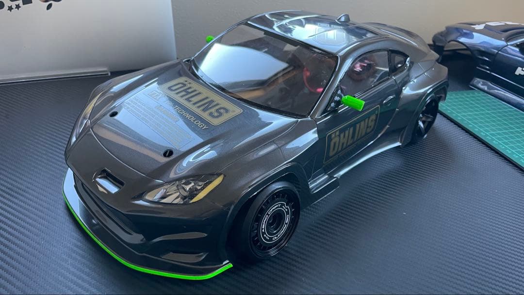 ヨコモGR86 ボディLED電飾付き