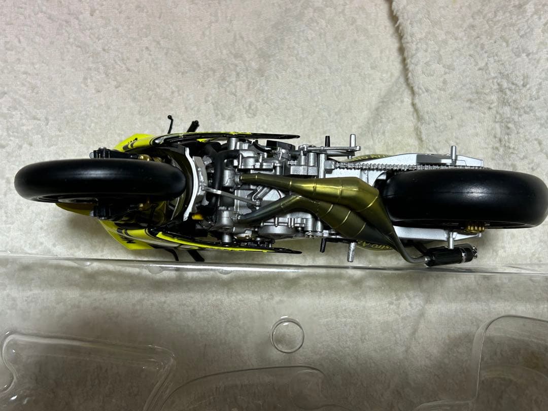 ミニチャンプス1/12Honda NSR 500 バレンチッーロッシ