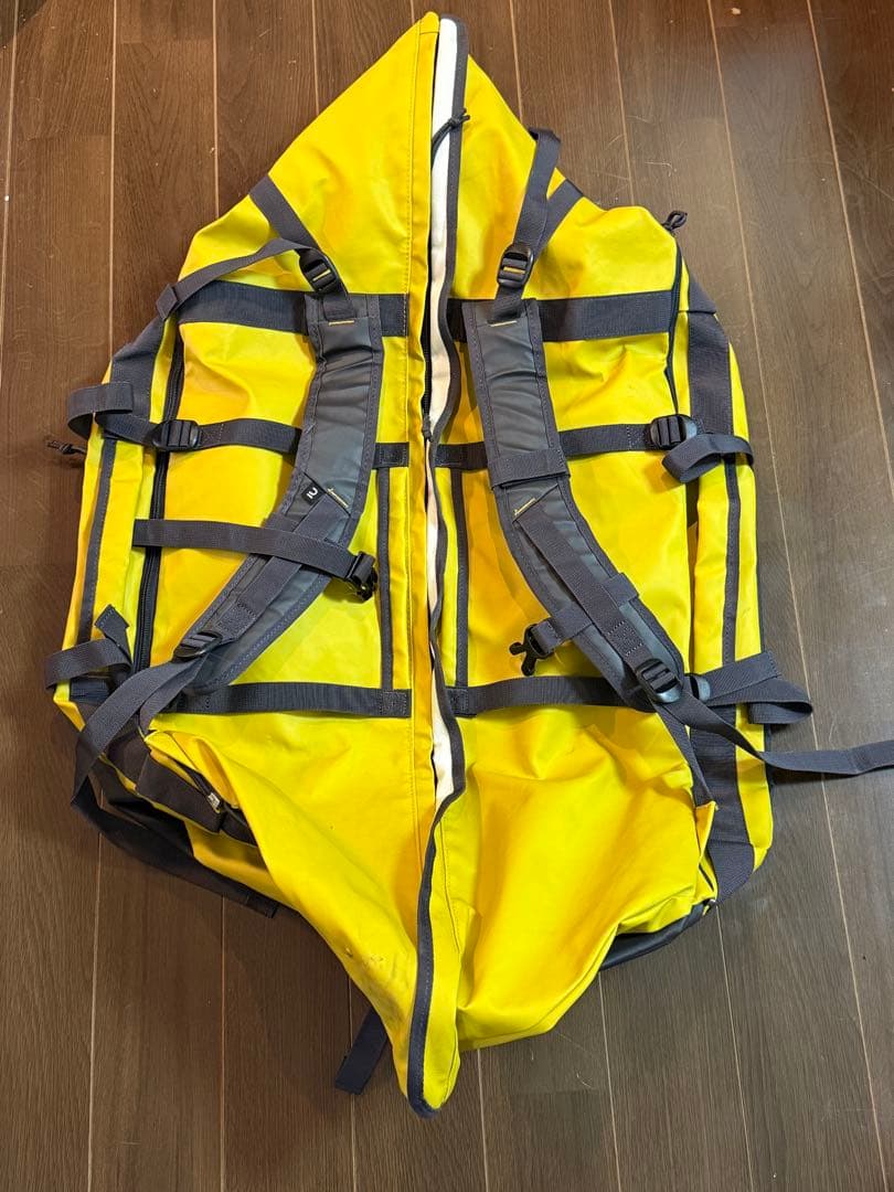 デカトロン FORCLAZ リュック ダッフルバッグ 80L-120L イエロー