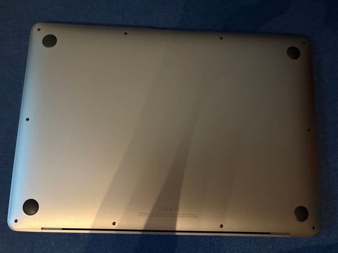 MacBook Air 2020 i3 8GB 256GB 充放電98回 美品 - メルカリ