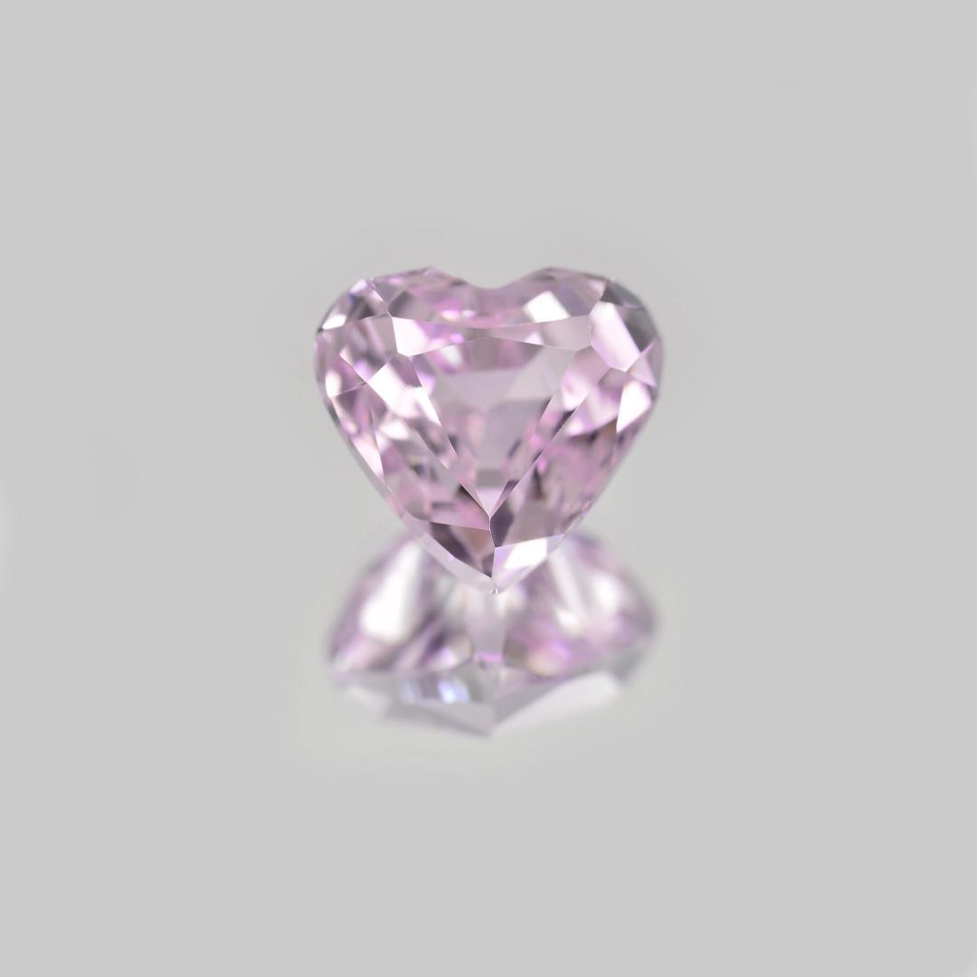 ソ付 クンツァイト 2.997ct ハートシェイプ