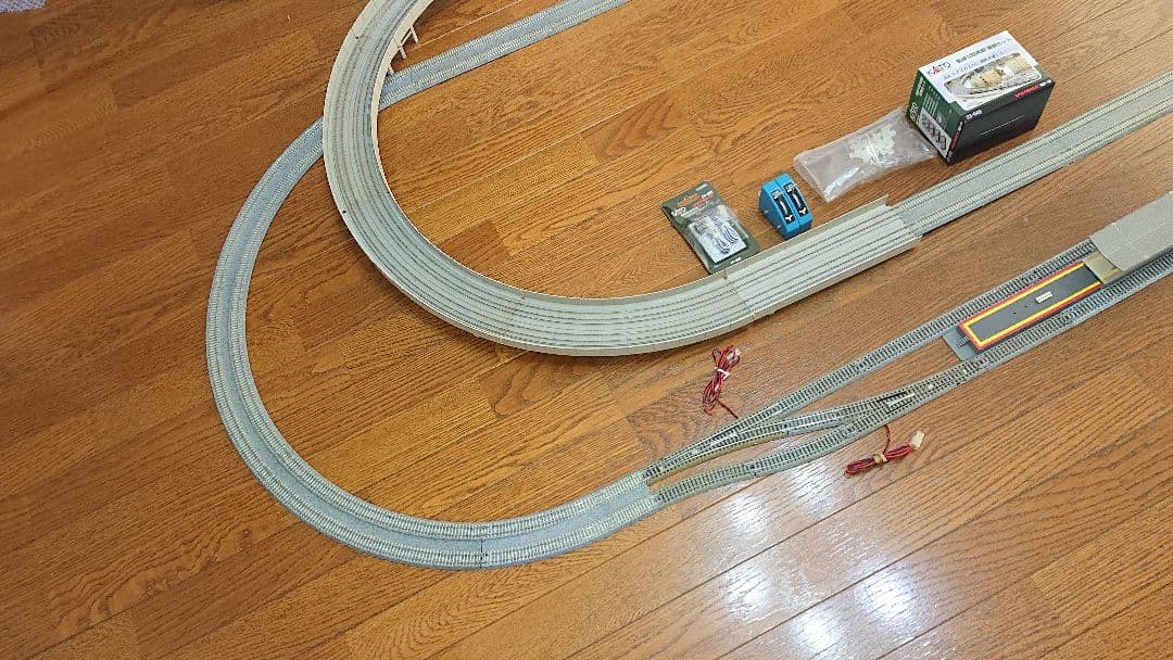KATO製品 立体交差 複線レイアウト(片渡りポイント・島式ホーム)①