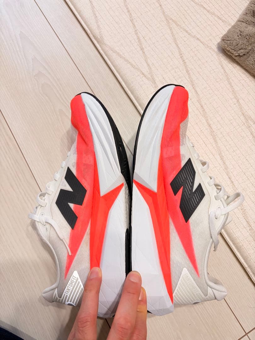 スパイク・シューズ New Balance FUELCELL REBEL V5 26.5cm