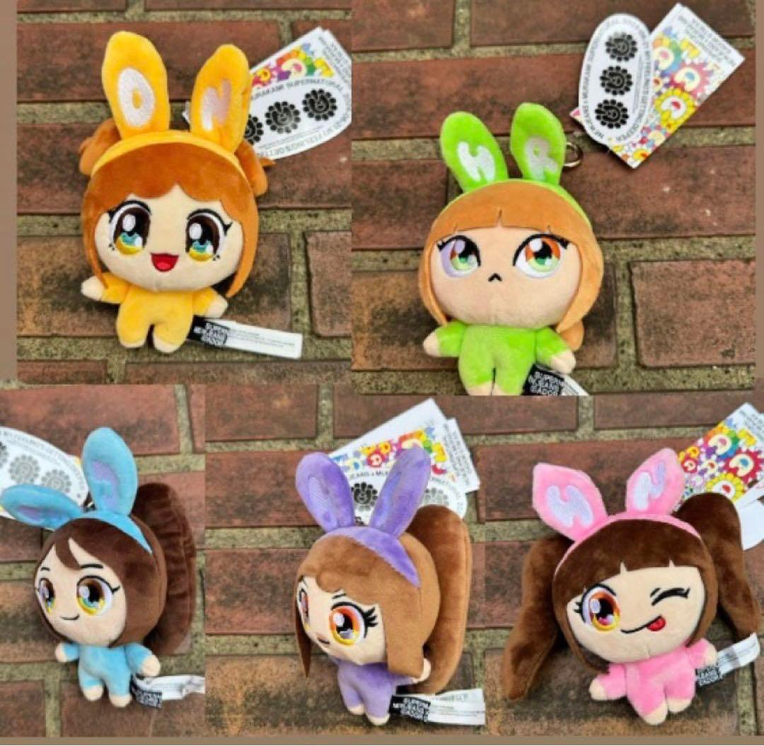 NewJeans MURAKAMI ぬいぐるみキーリング 村上隆 5種コンプ - メルカリ