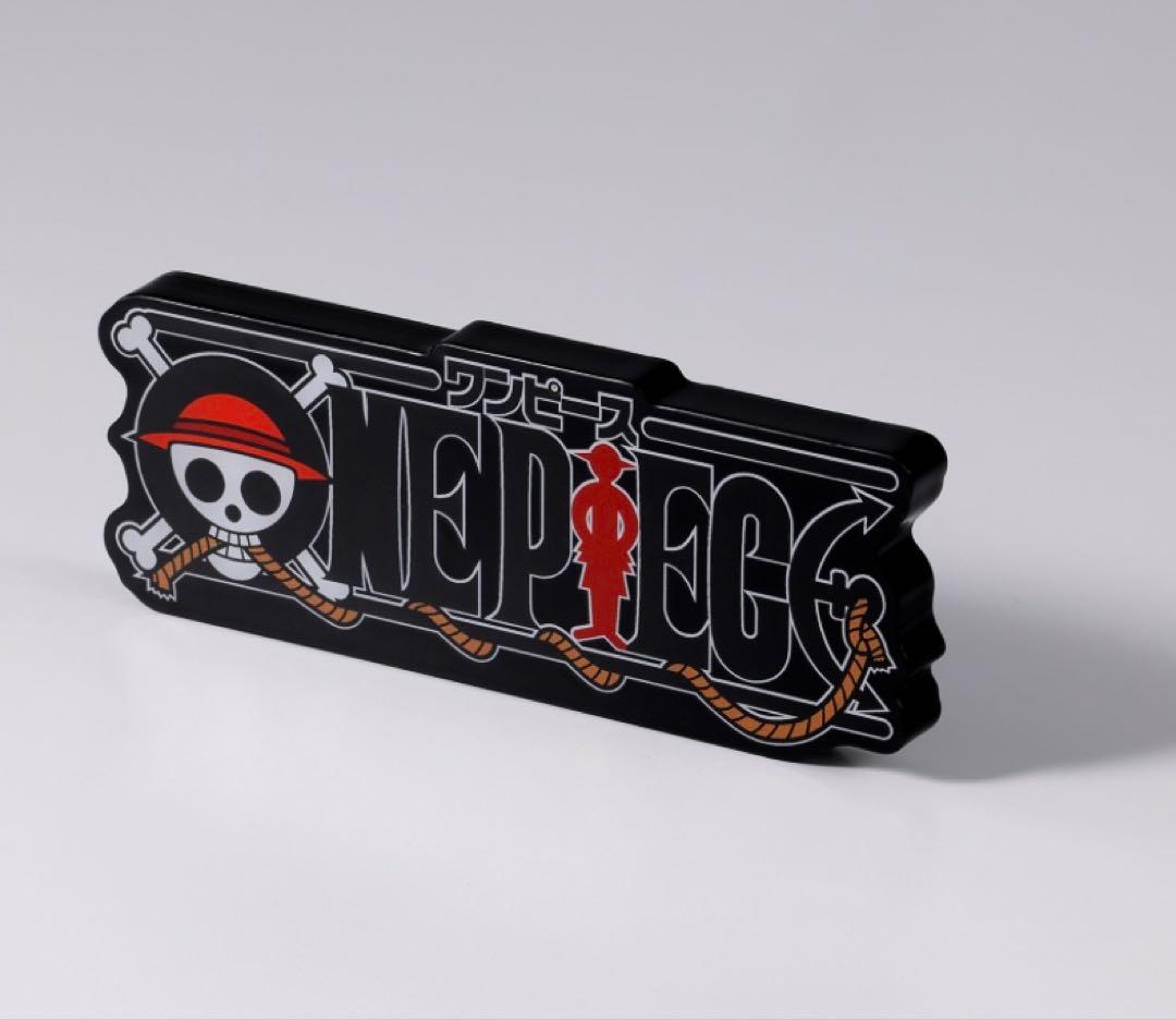 アクリルロゴディスプレイEX ONE PIECE(原作ロゴ) ブラック - メルカリ