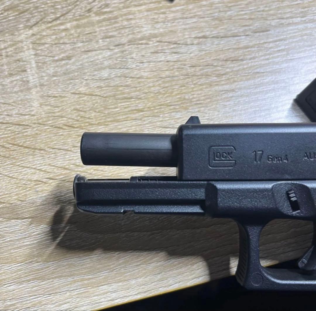 東京マルイ　G17グロック17 gen4 箱　サイトマウント付き