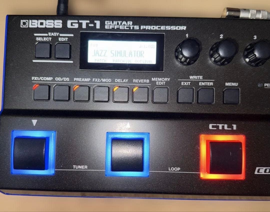 BOSS GT-1 マルチエフェクター　 ACアダプター　教科書