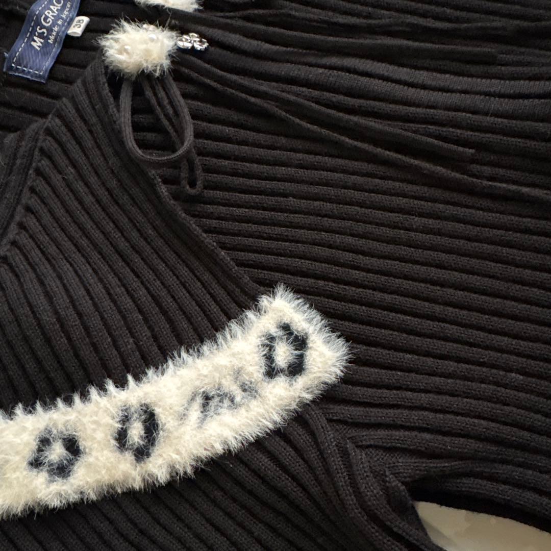 エムズグレイシー ロゴ入りお花モチーフデザインダブルジップ