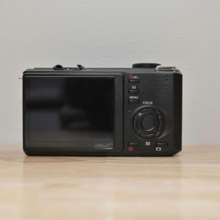SIGMA dp1 Merrill 美品｜Foveon X3 名機｜バッテリー4 - メルカリ