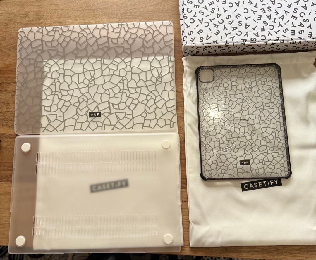 CASSETiFY ✖️HUFクラックパターン ノートPC.パットケース Amazon.co.jp: マイクラ タブレットケース パソコンケース 耐衝撃撥水