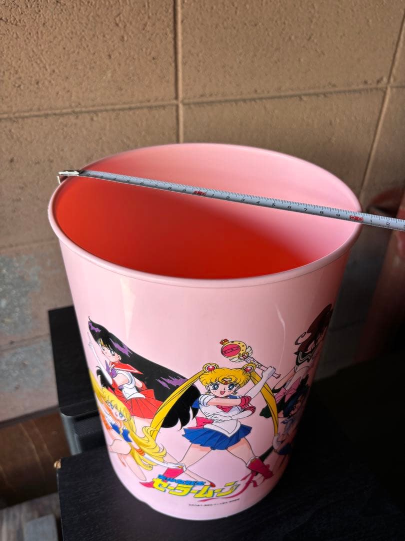 【レア】セーラームーン キャラクターゴミ箱 ピンク 長期保管品