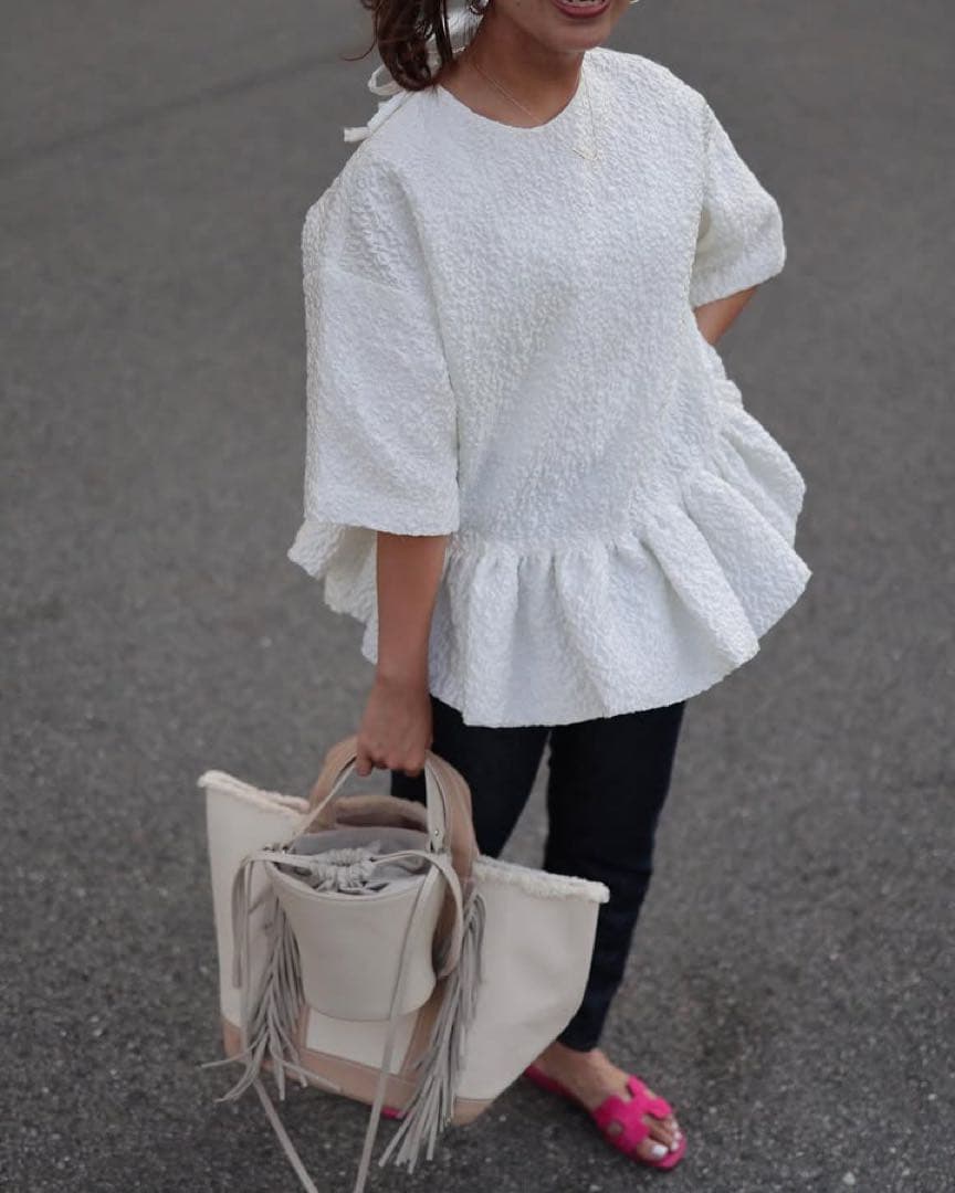 Gypsohila ジプソフィア フラワーグロスTシャツ