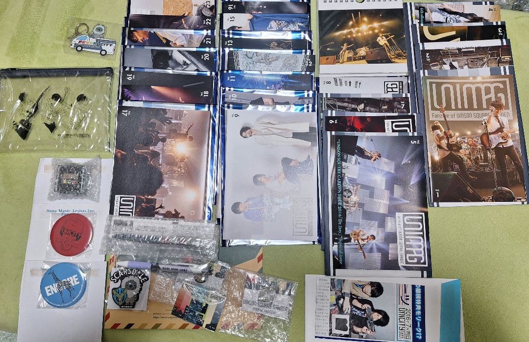 【UNIMAG】ユニゾンファンクラブ会報Vol.1〜23＋グッズ UNIMAG】ユニゾンファンクラブ会報Vol.1〜23＋グッズ