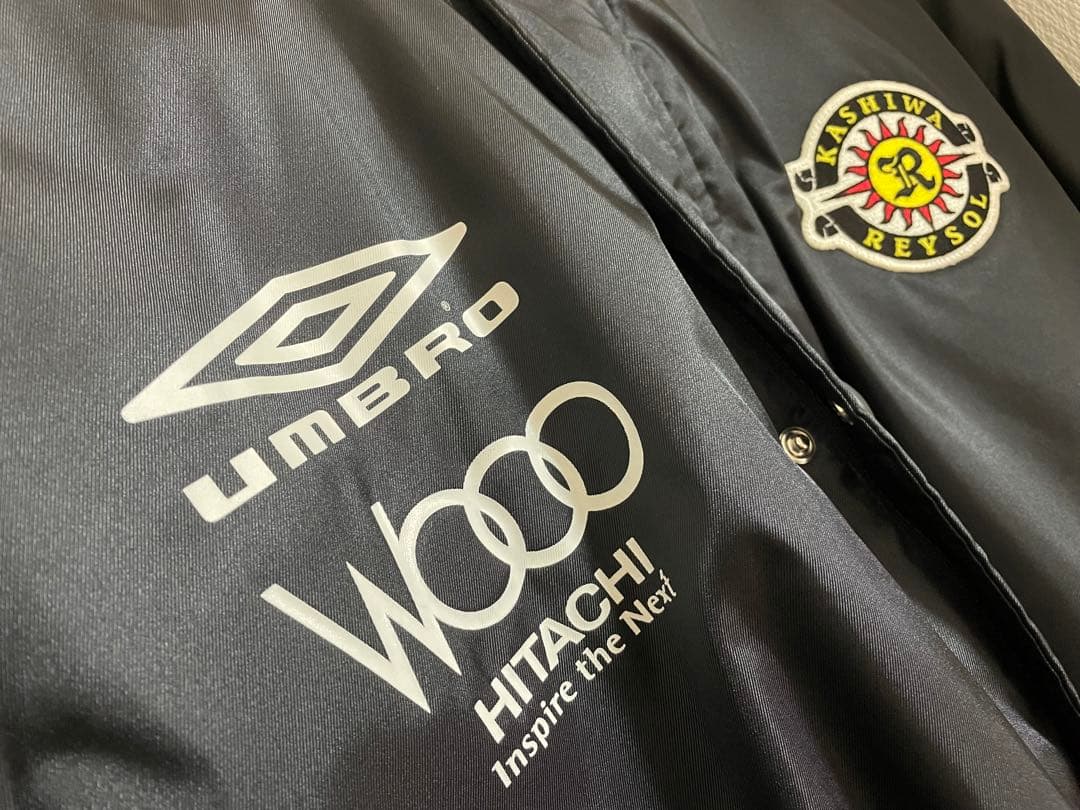 柏レイソル UMBRO ベンチコート フード付き M-L Jリーグ - メルカリ