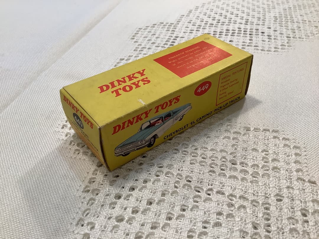 美品激レア DINKY TOYS シボレー エルカミーノ白シート ミニカー